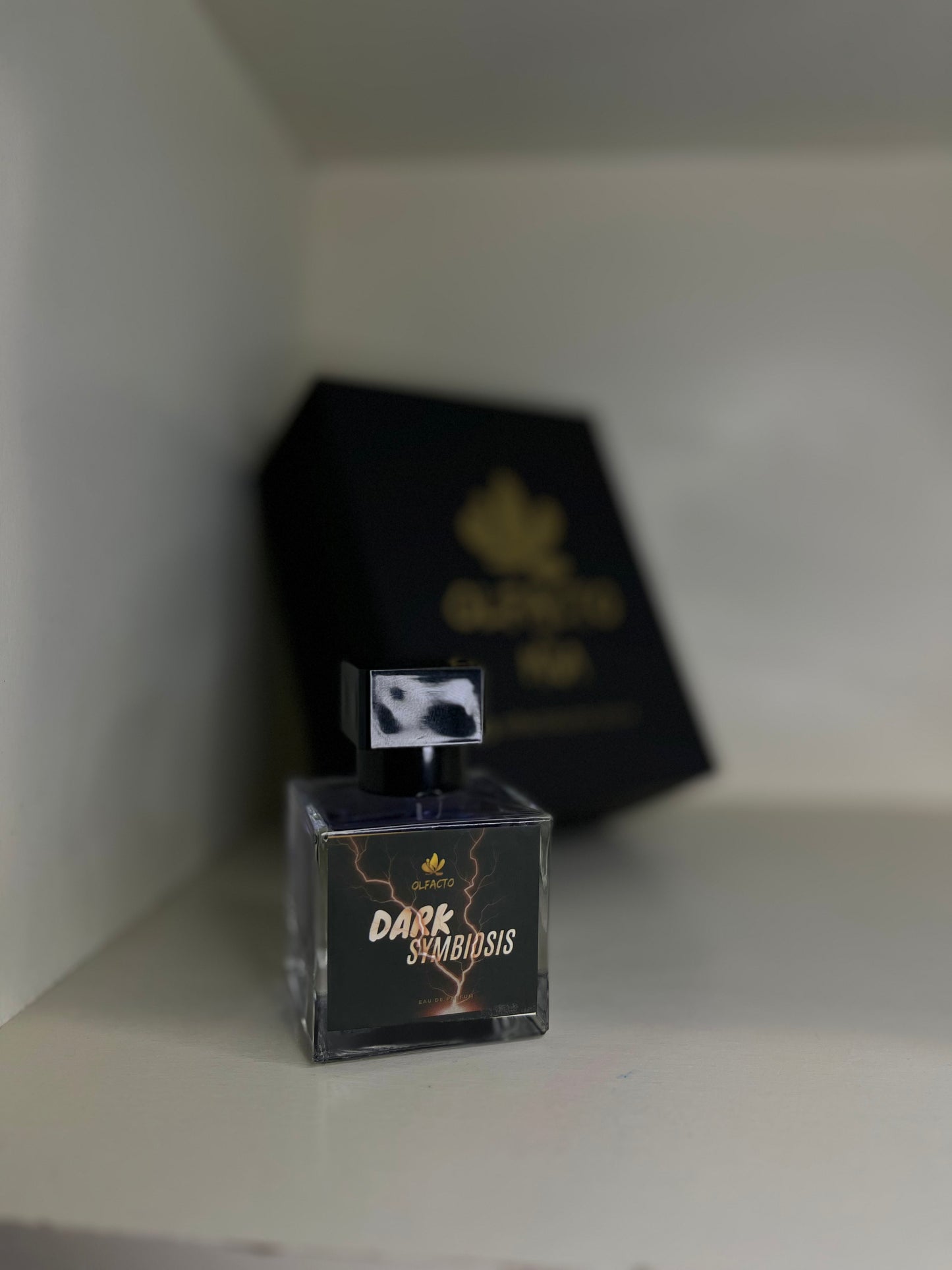 Dark Symbiosis – Luxury Perfume