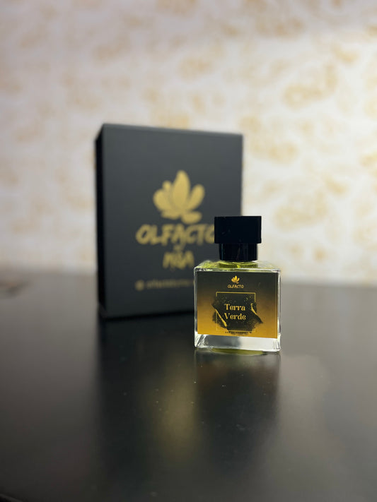 Imperium Aura – Luxury Eau de Parfum by Olfacto (Copy) 4
