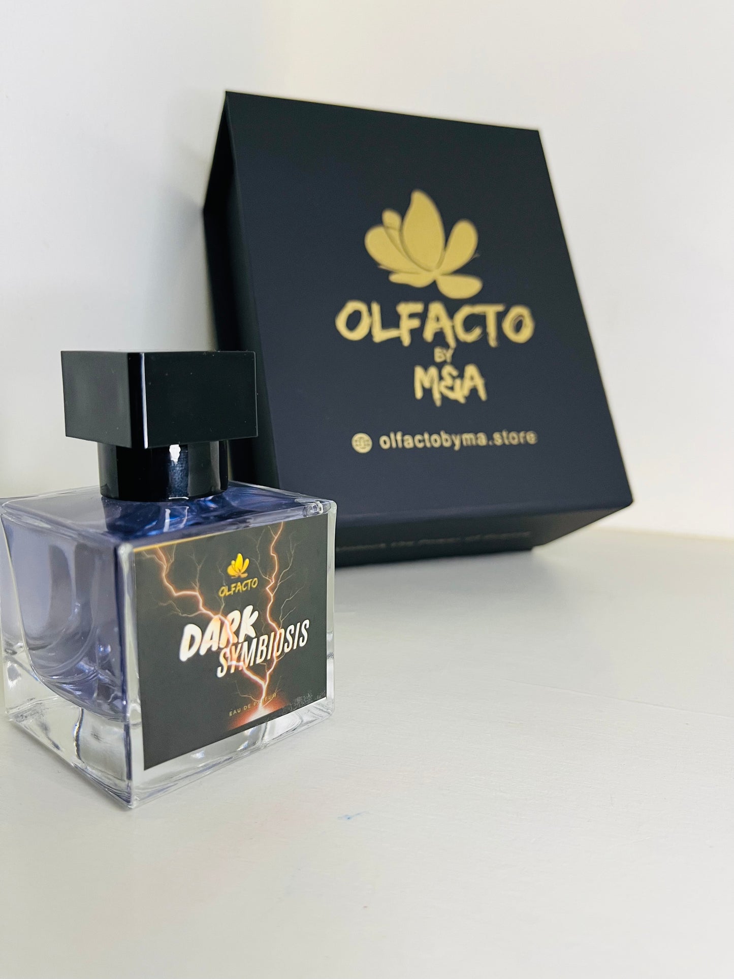 Dark Symbiosis – Luxury Perfume